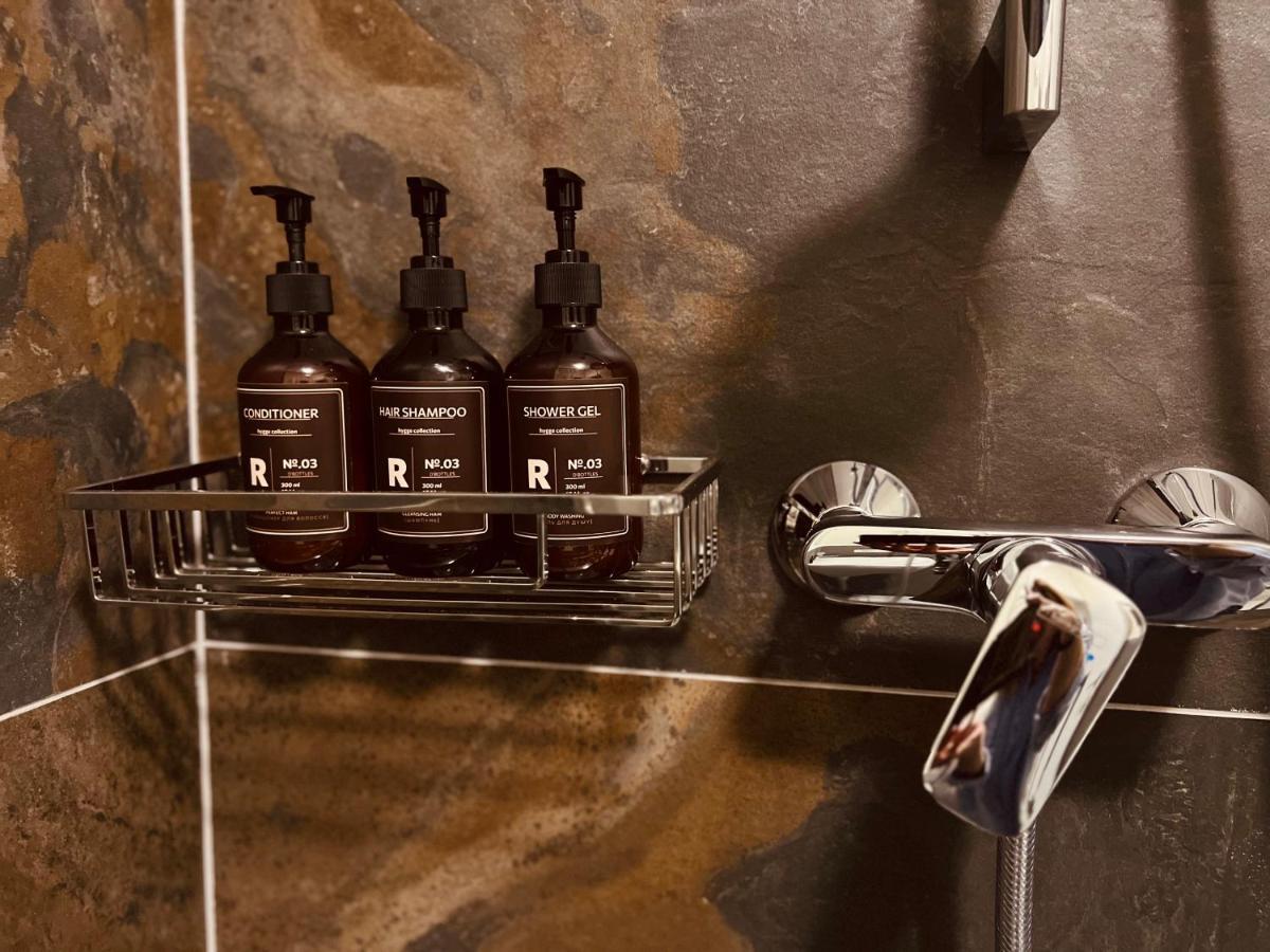 Sherlock Holmes Boutique Hotel Львов Экстерьер фото