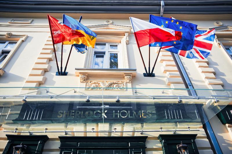 Sherlock Holmes Boutique Hotel Львов Экстерьер фото